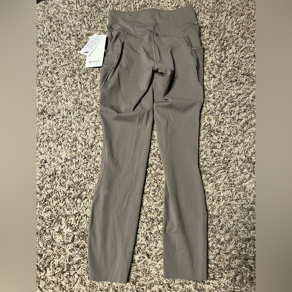 Lululemon Fast and Free High Rise Tight 25” *5 pocket - Picture 6 of 6